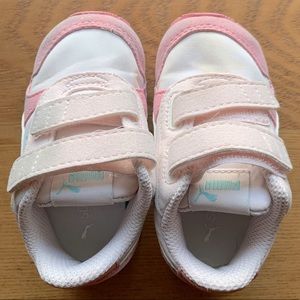 PUMA Infant Sneakers in Pink